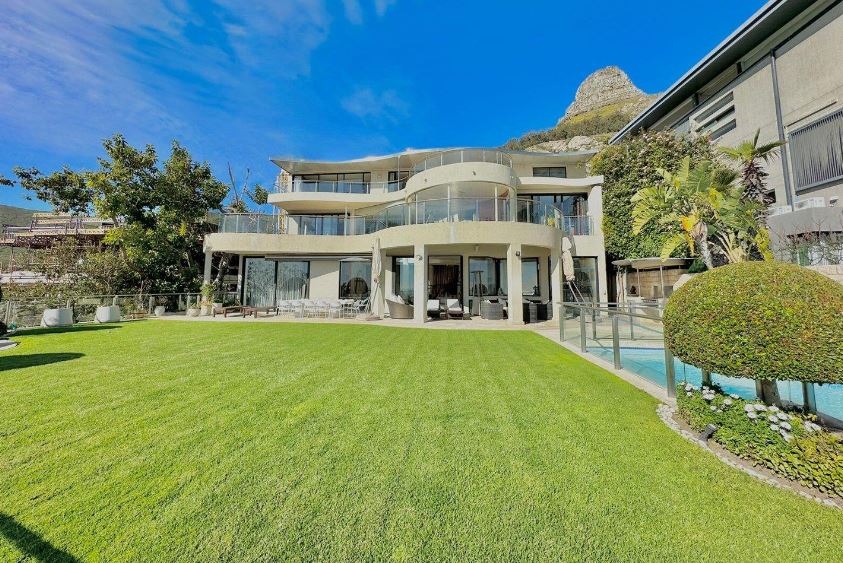 To Let 5 Bedroom Property for Rent in Fresnaye Western Cape